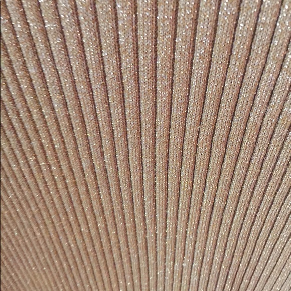 Joseph Abboud, Gold Metallic Sleeveless Sweater - Picture 6 of 9